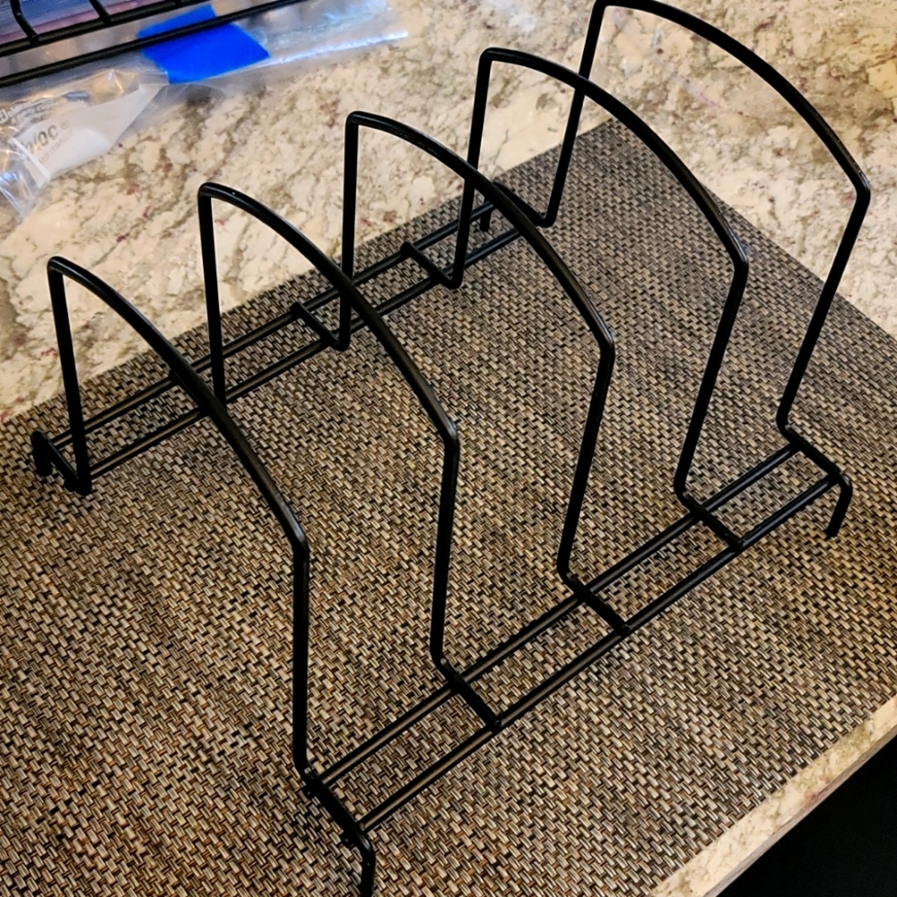 Pot lid or dish organizer 9"Wx10"Lx7"H (black)